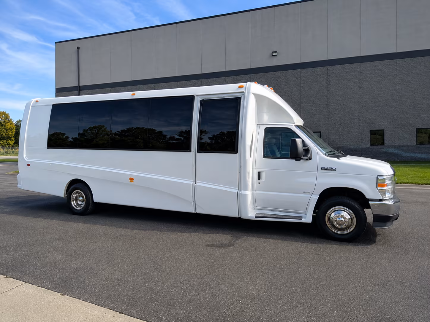 find transportation for your next wedding 2