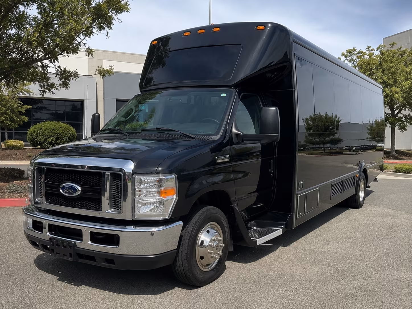 party buses for tempe birthday bar crawls along mill avenue and beyond