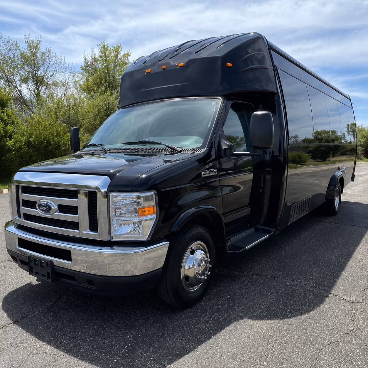 why rent using tempeminibuscompany com 2